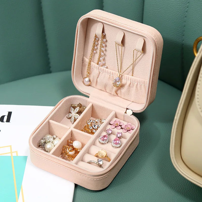 ChicVault Portable Jewelry Haven